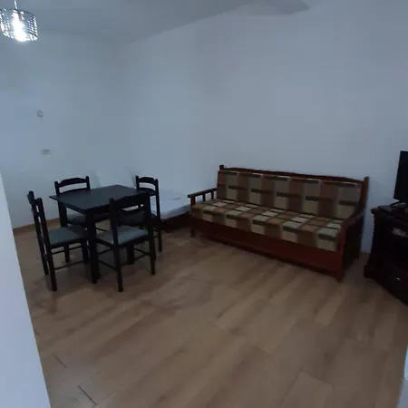 Leka Apartment